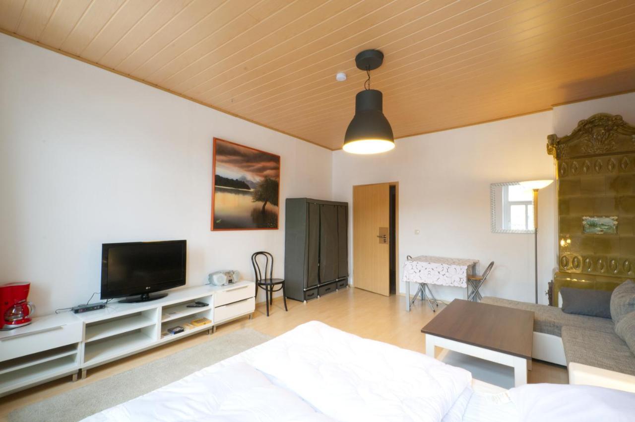 Ferienwohnung Am Busbahnhof アンベルク・ブッフホルツ エクステリア 写真